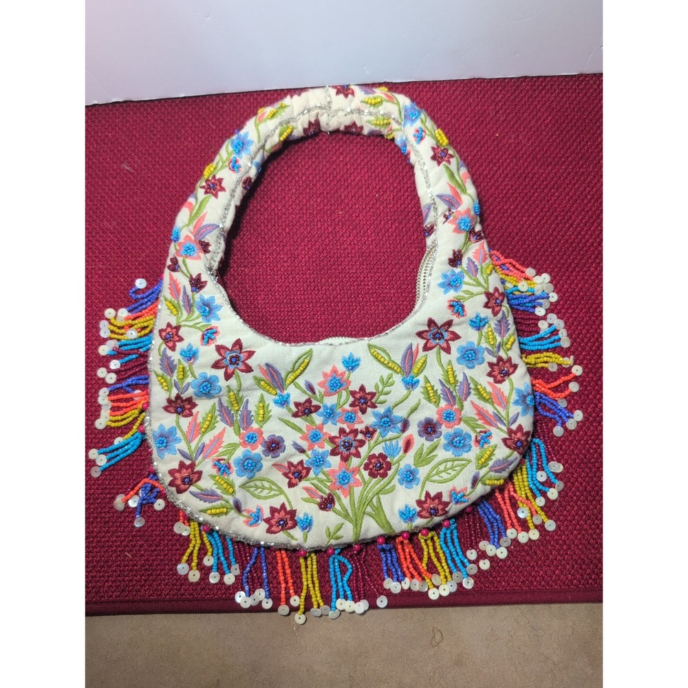 Zara Oval Shoulder Bag White With Floral Embroidery Beaded Edge/Flowers Boho